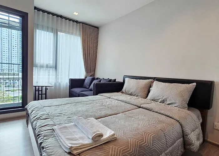 Modern Bts Talat Phlu Bangkok